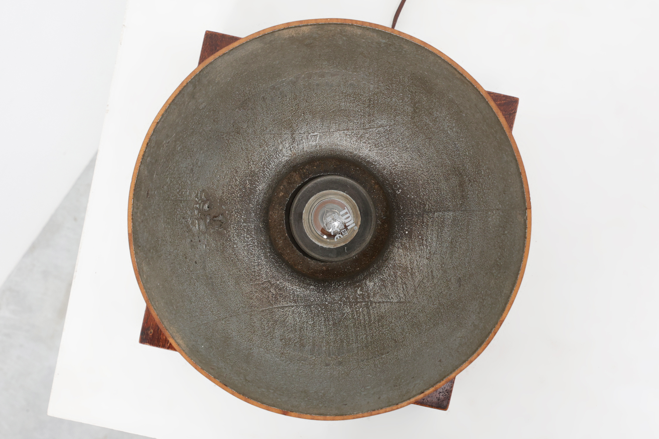 Sculptural Art Deco Wooden Uplight on Square Base, France circa 1920thumbnail